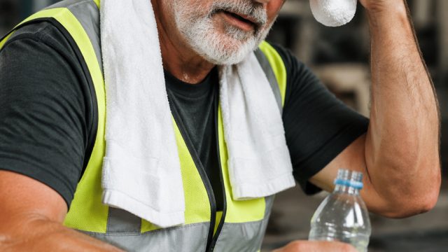 Fitness: Hitze-Check im Job: Was ist erlaubt?